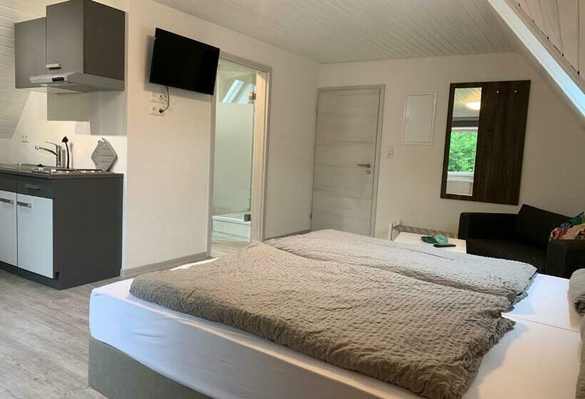 Pension Deckenpfronn