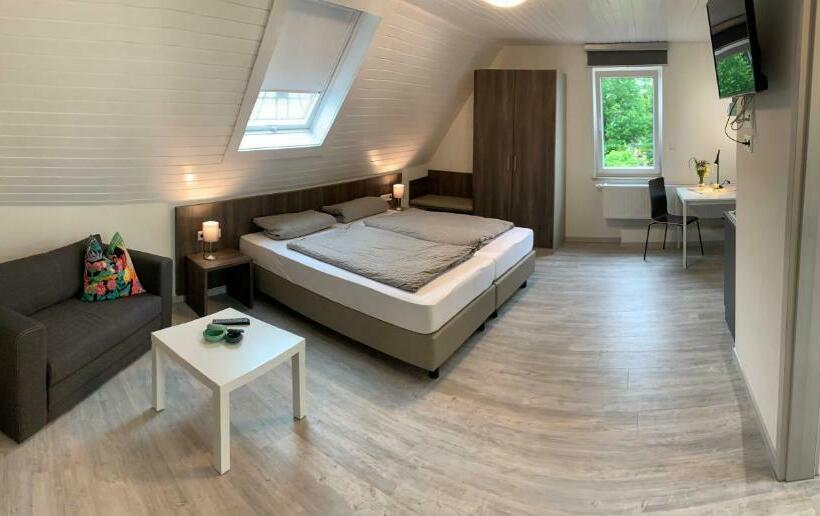 Pension Deckenpfronn