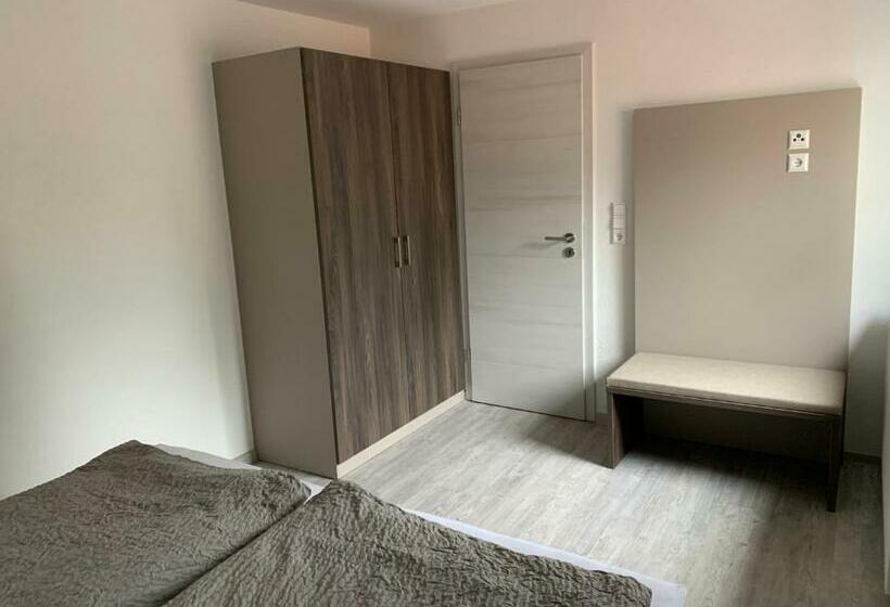 Pension Deckenpfronn