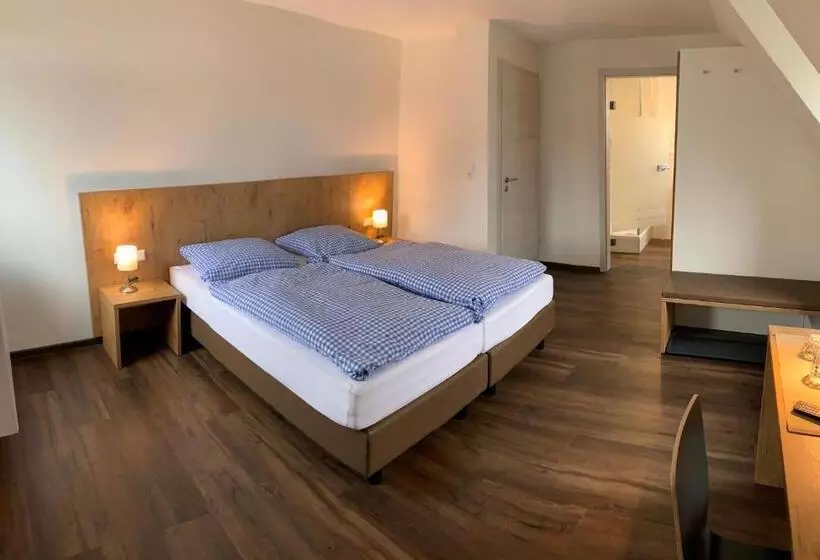 Pension Deckenpfronn