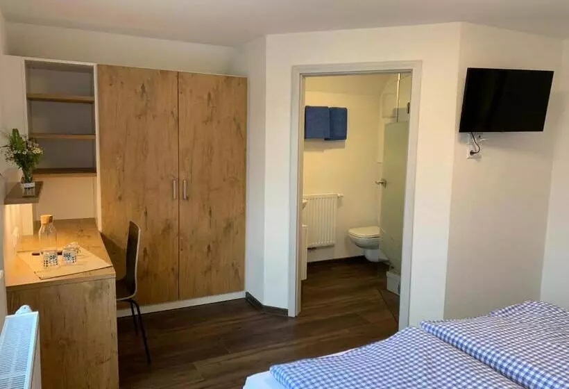 Pension Deckenpfronn