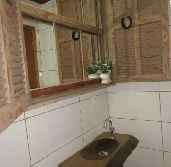 ユースホステル Chalés Vila De Urupema Quarto Papagaio Charão
