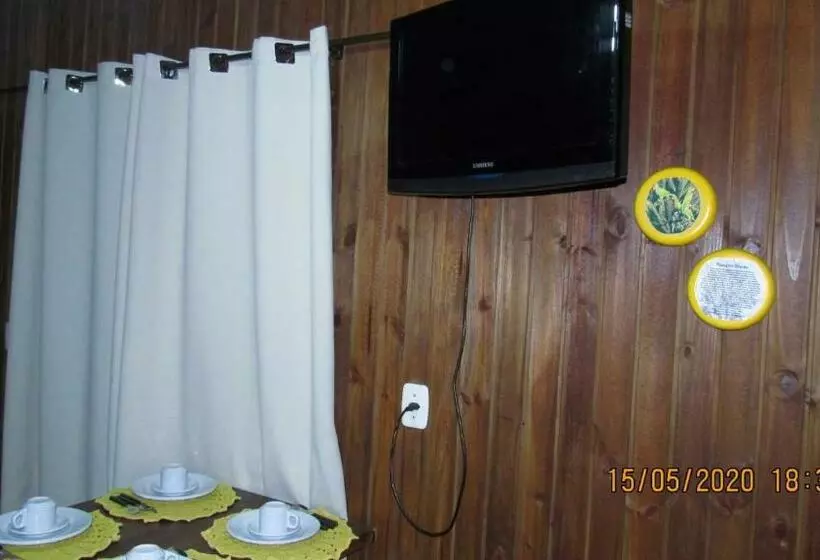 ユースホステル Chalés Vila De Urupema Quarto Papagaio Charão