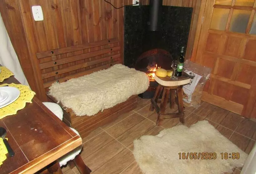 ユースホステル Chalés Vila De Urupema Quarto Papagaio Charão