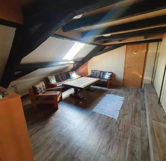 ユースホステル Gästehaus Weißes Lamm   Monteurzimmer