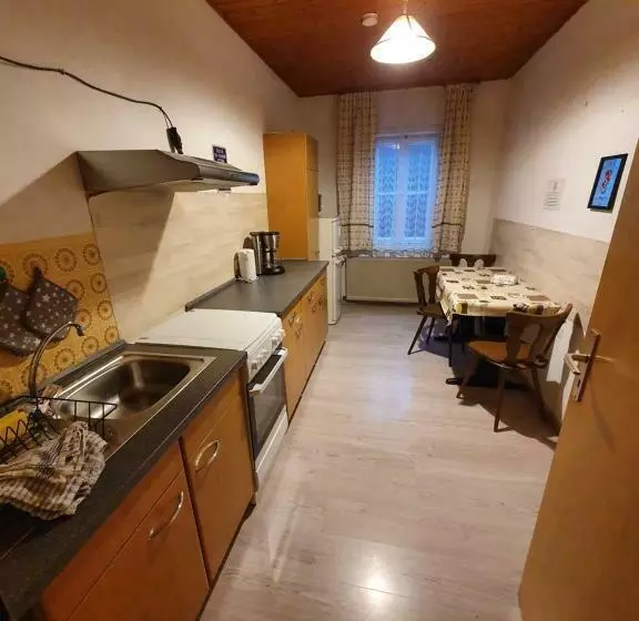 ユースホステル Gästehaus Weißes Lamm   Monteurzimmer