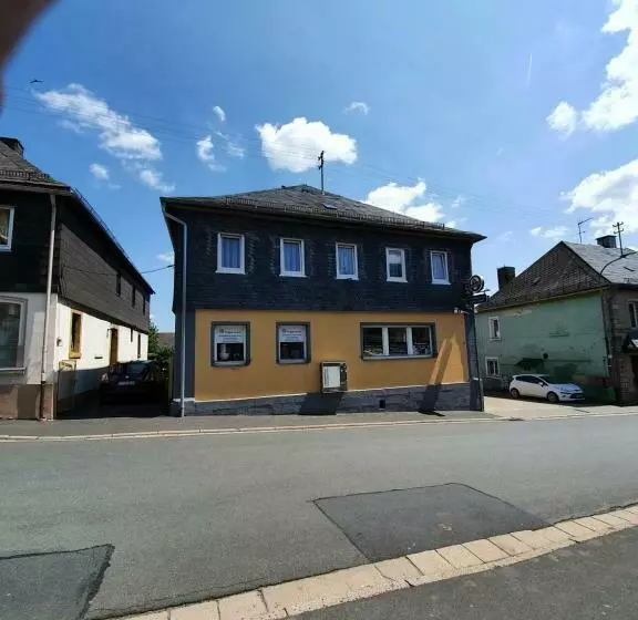 ユースホステル Gästehaus Weißes Lamm   Monteurzimmer