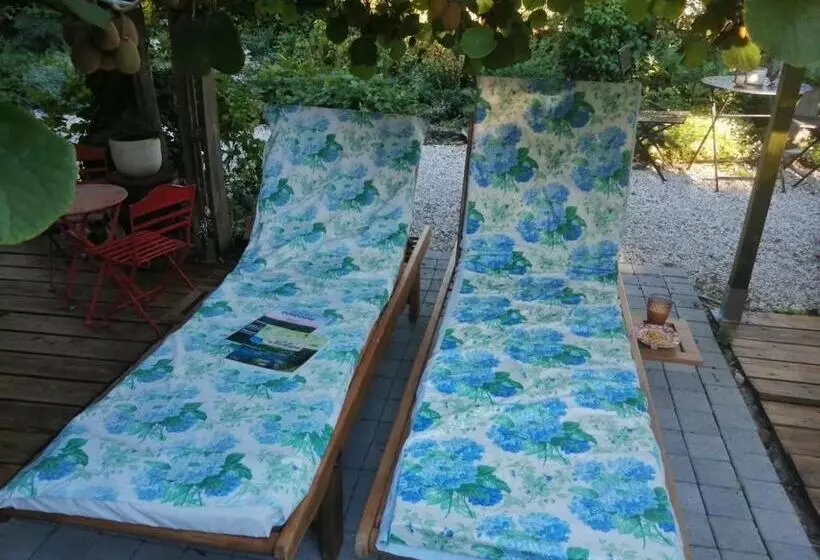 Aamiaismajoitus (B&B) La Maison O Kiwis   Chambres D Hôtes