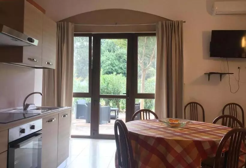 ホテル Agriturismo Monteroseo