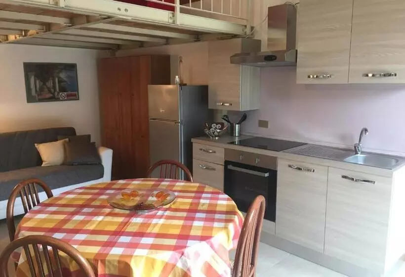 ホテル Agriturismo Monteroseo
