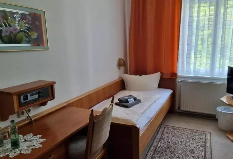 هتل Cafe Zur Talsperre