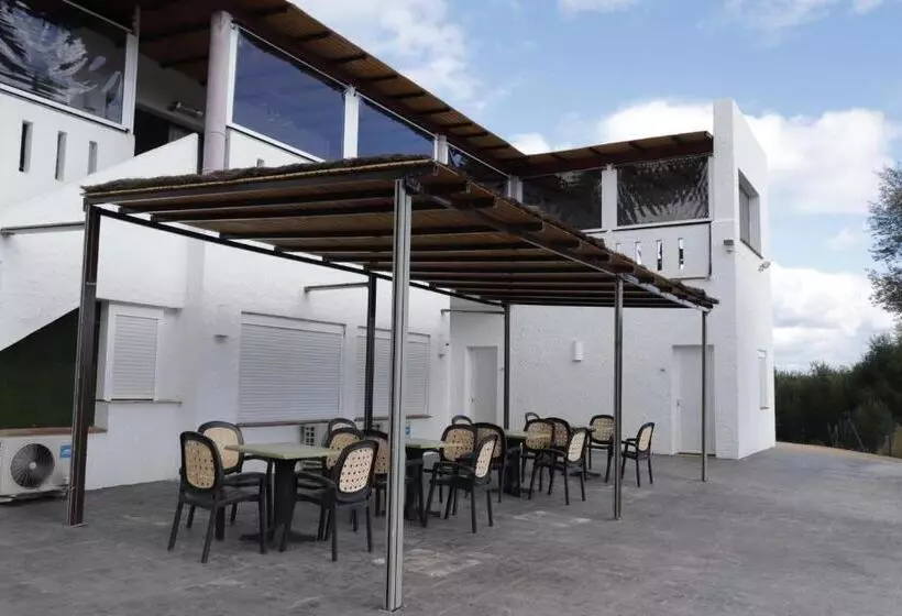 Hotelli Hostal Restaurante Benalup Golf