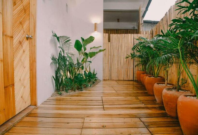 בית מלון כפרי Sanse Boutique