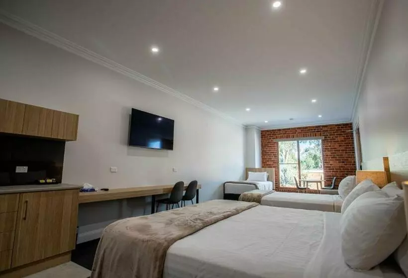 モーテル Red Waratah Accommodation
