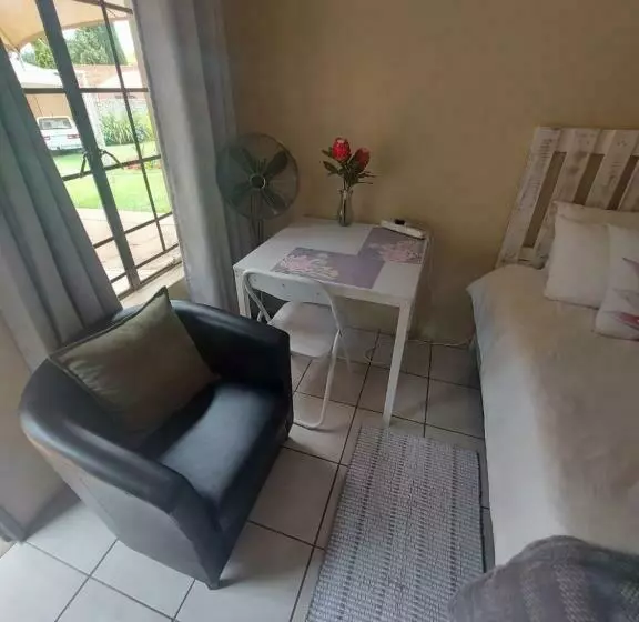 پانسیون Delutz Overnight Accommodation Room 2