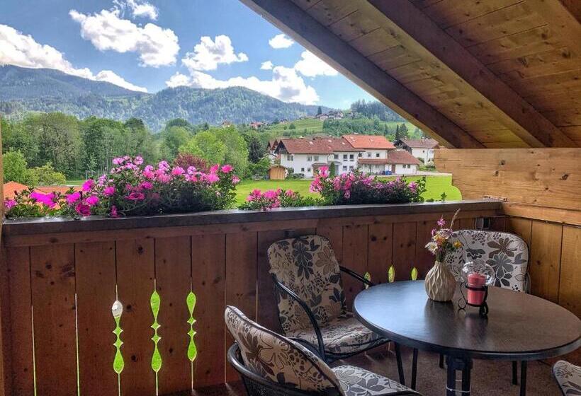 ペンション Gästehaus Zur Schmiede