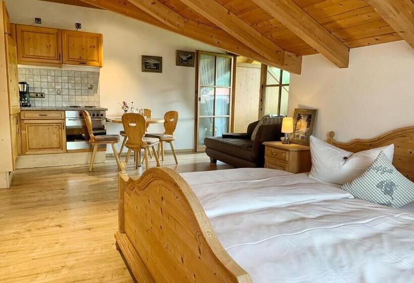 ペンション Gästehaus Zur Schmiede