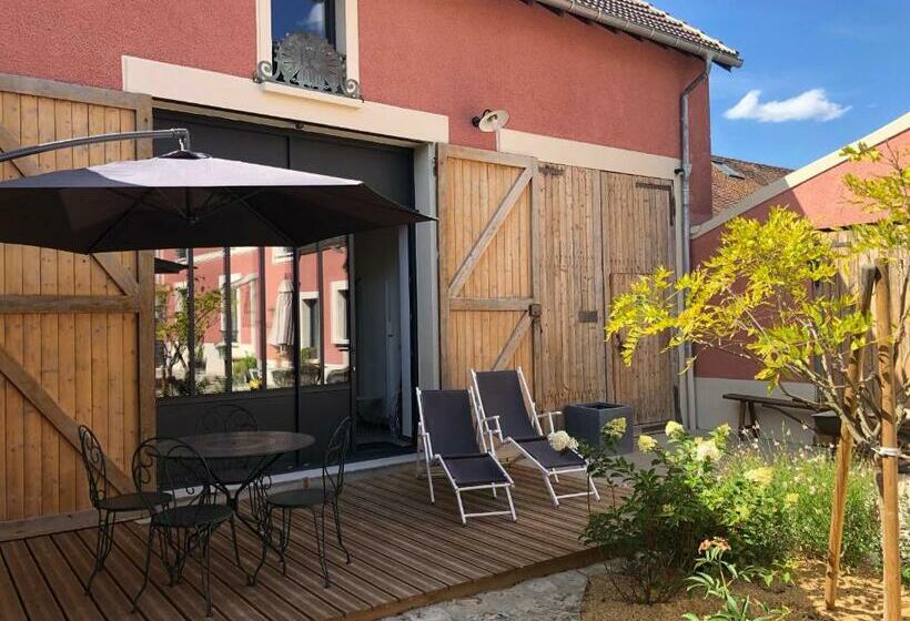 بنسيون L Escale Bellifontaine