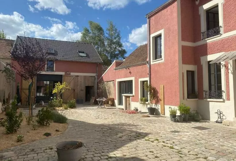 Majatalo L Escale Bellifontaine