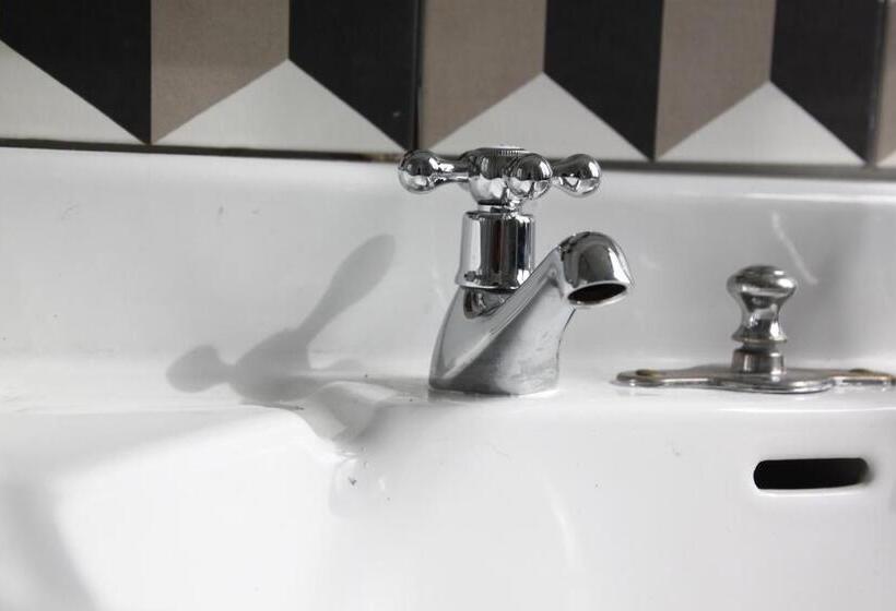 بنسيون L Escale Bellifontaine