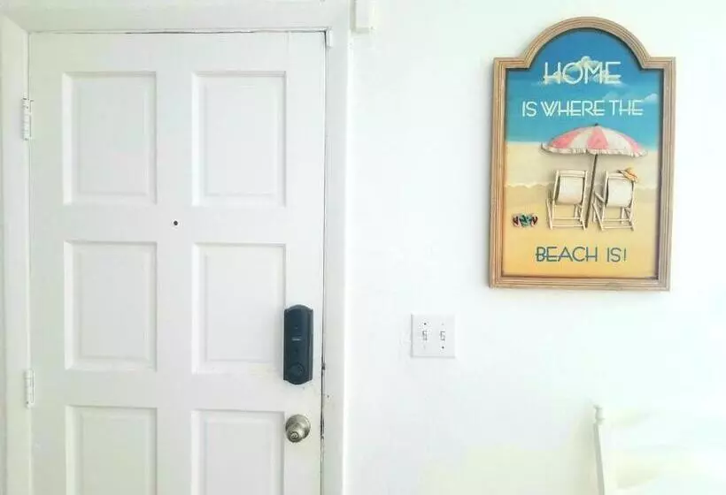 پانسیون La Villa Azul   A Beachy Stay In Miami