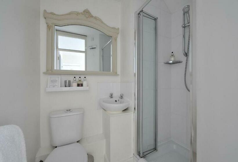 Abbey Rise Bed And Breakfast