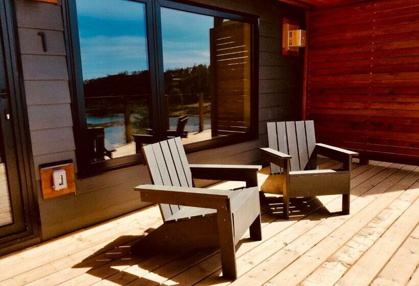 Bed and Breakfast 378 Marine Drive