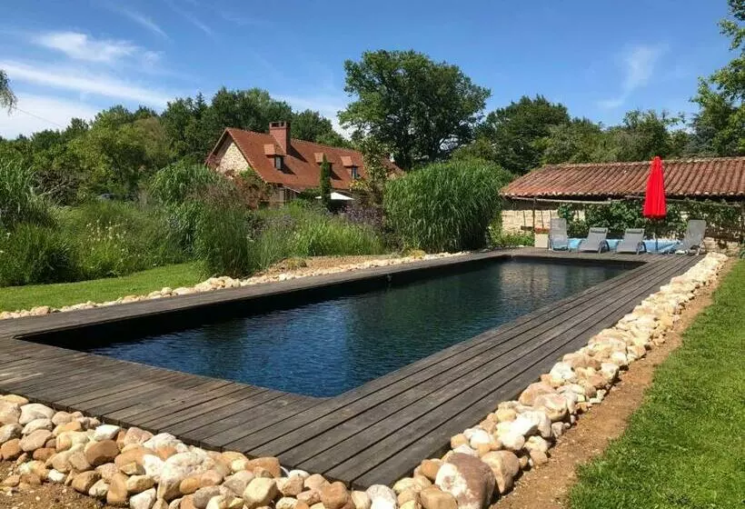 Aamiaismajoitus (B&B) Bienvenue Au Mas