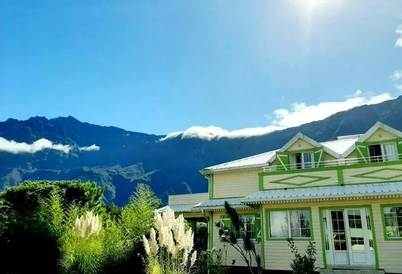 تختخواب و صبحانه Chambres D Hôtes Doris