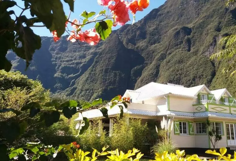 تختخواب و صبحانه Chambres D Hôtes Doris