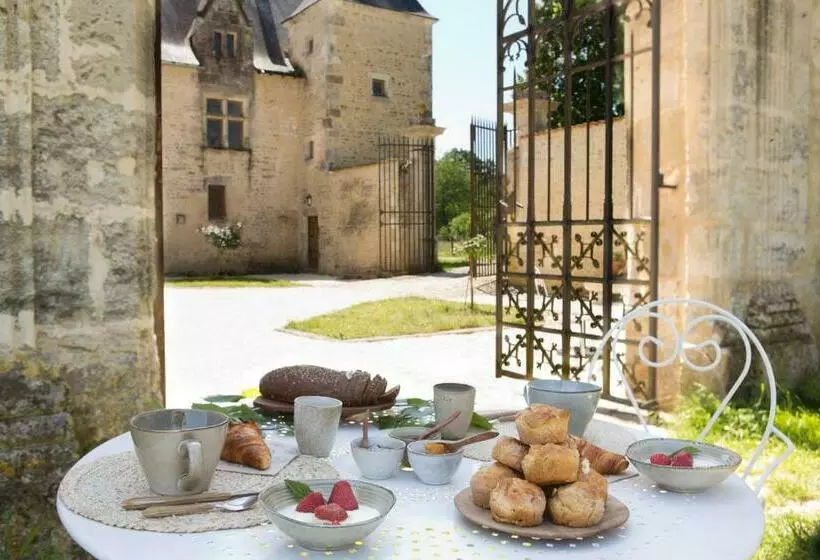 Aamiaismajoitus (B&B) Château De Bois Charmant