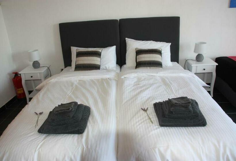 צימר Finca Los Bancales