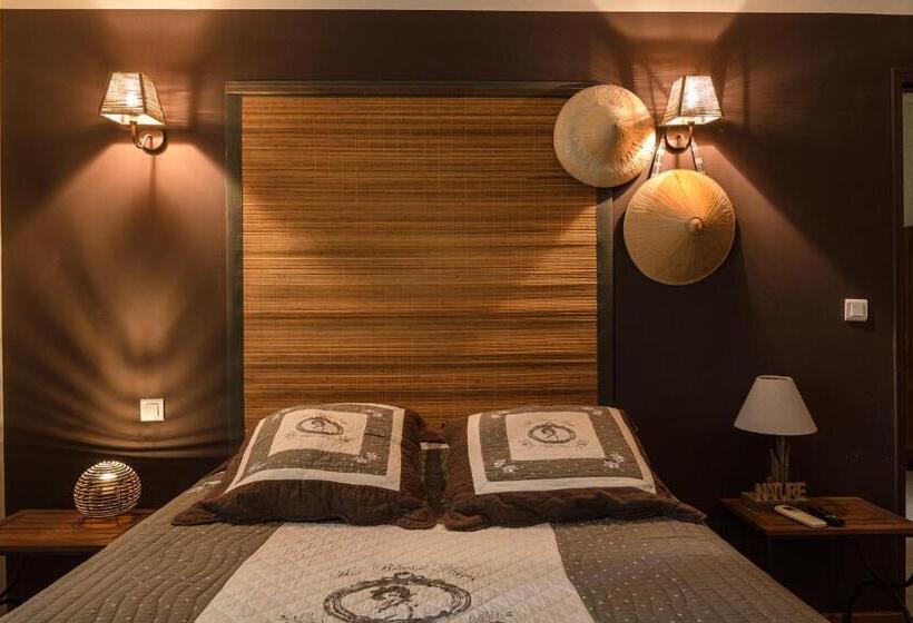 ホテル Hôtel Mas Vidau Porte Des Alpilles