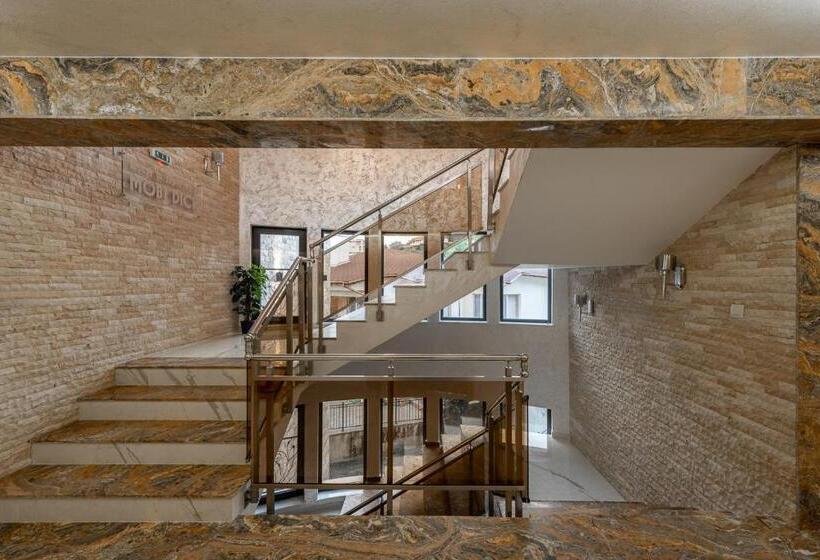 فندق Mobi Dick Family