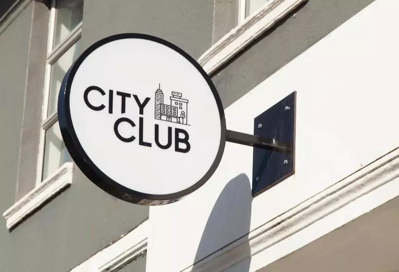 ホテル The City Club