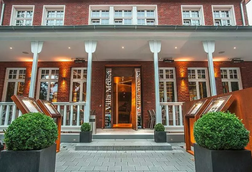 Hotelli Villa Medici