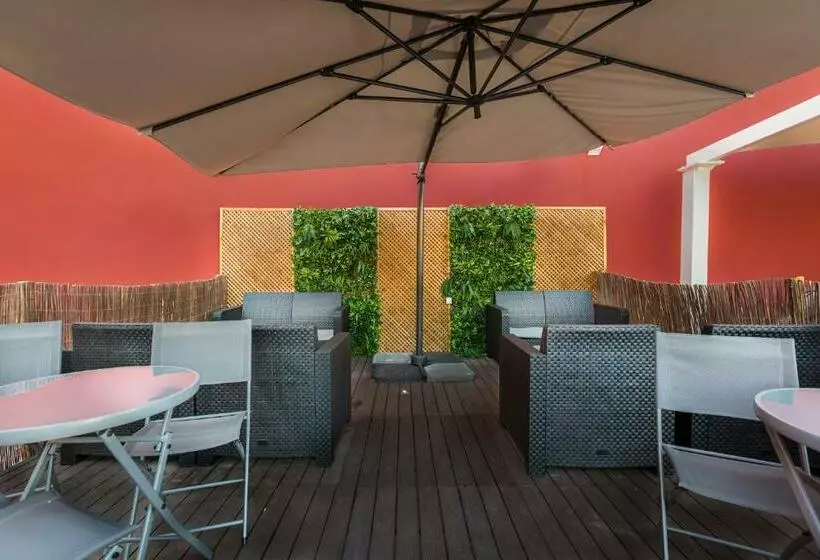 پانسیون Comtesse Lisbonne Guest House By Homing