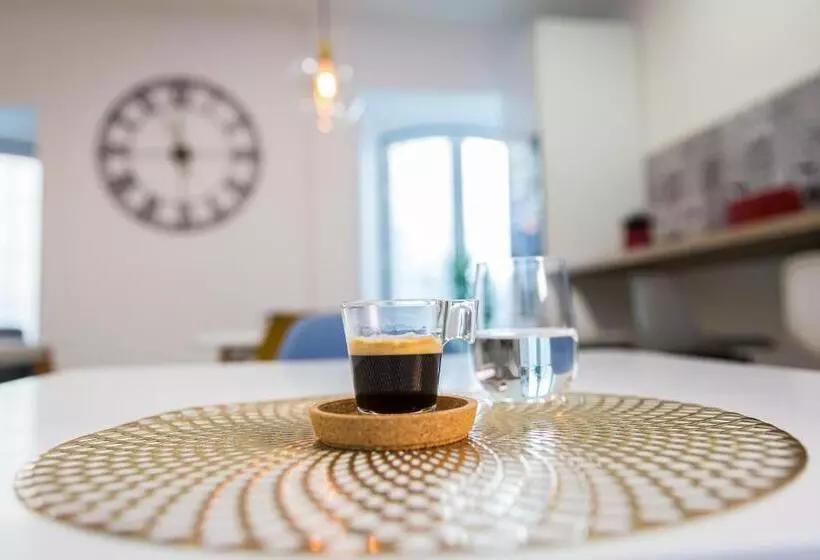 پانسیون Comtesse Lisbonne Guest House By Homing