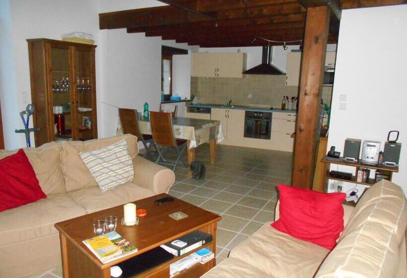 פנסיון Coutancie