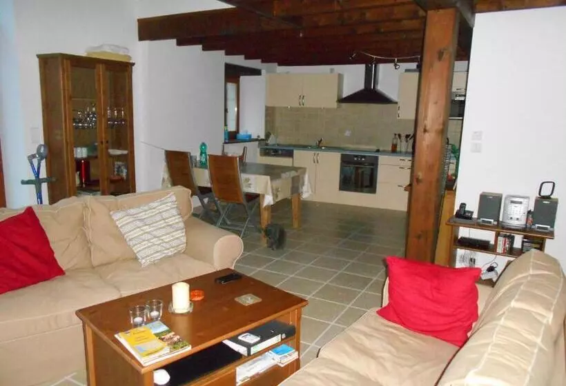 ペンション Coutancie