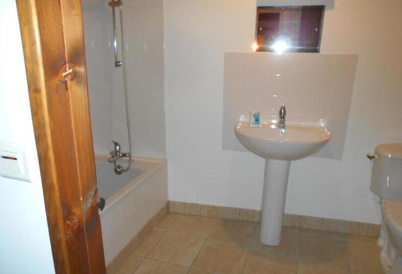 פנסיון Coutancie