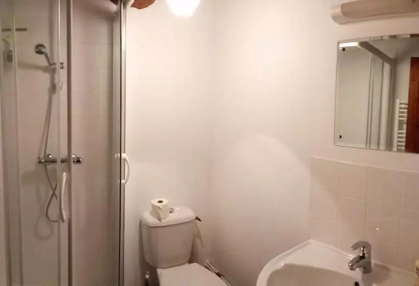 ペンション Coutancie