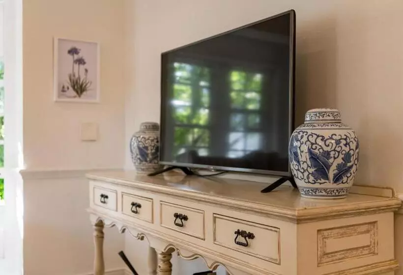 Majatalo Fairview House