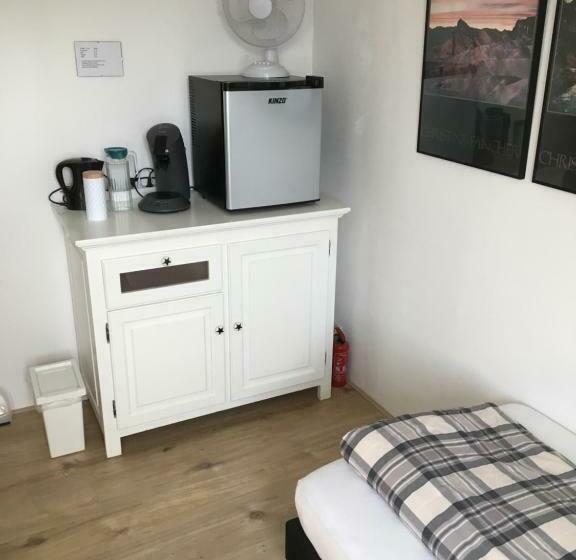 膳宿费 Op Nijverdal