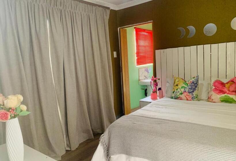 פנסיון Survivor Guest House Giyani