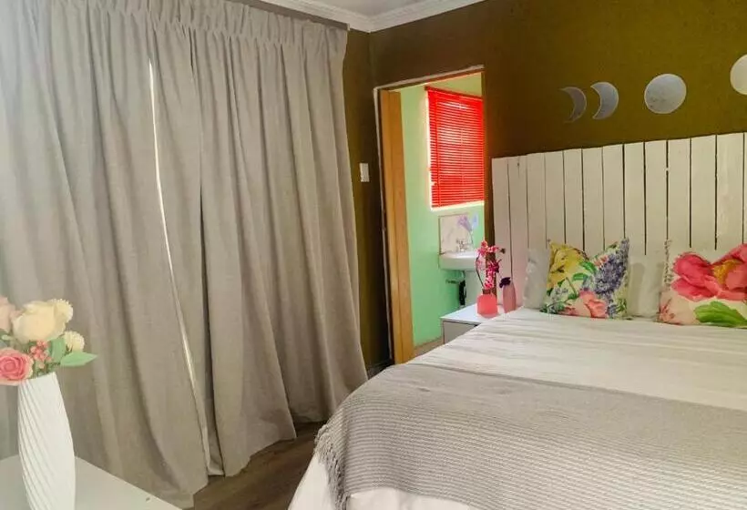 ペンション Survivor Guest House Giyani