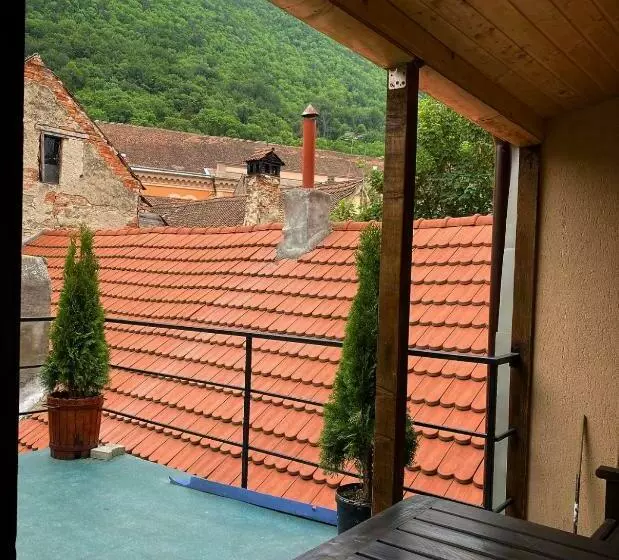 Ullysses Guest House