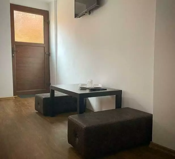 Ullysses Guest House