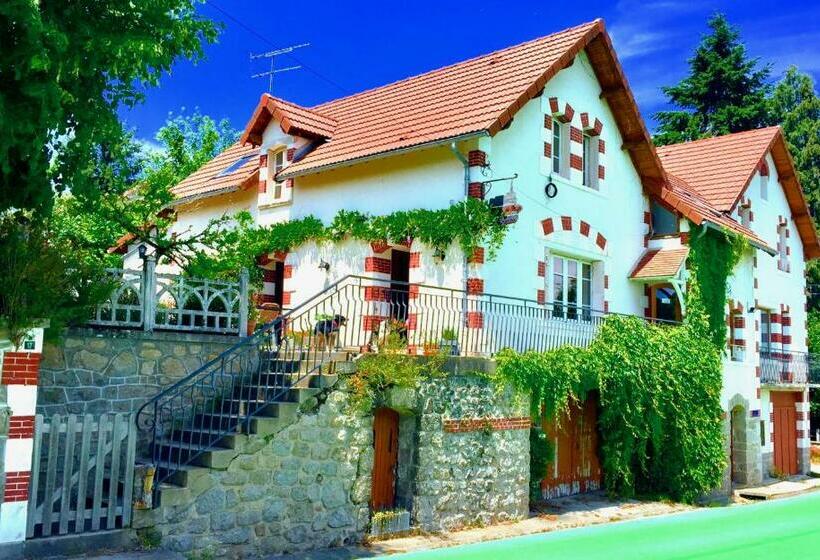 Bed and Breakfast Chambres Chez L Habitant Et Table D Hôtes Crocq Le Vieil Hôtel