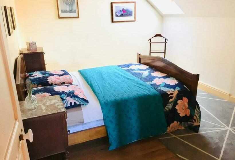 민박 Chambres Chez L Habitant Et Table D Hôtes Crocq Le Vieil Hôtel